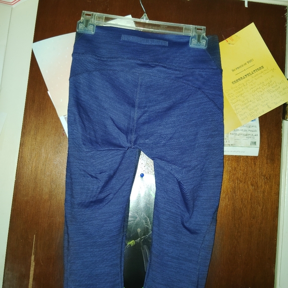 OUTDOOR VOICES Tech Sweat Two Toned Leggings - Picture 8 of 9